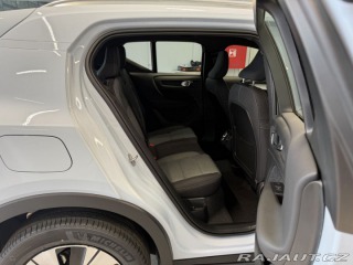 Volvo XC40 B3 2.0L 163 HP AT7 FWD CO 2025