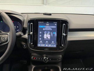Volvo XC40 B3 2.0L 163 HP AT7 FWD CO 2025