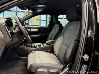 Volvo XC40 B3 2.0L 163 HP AT7 FWD CO 2025