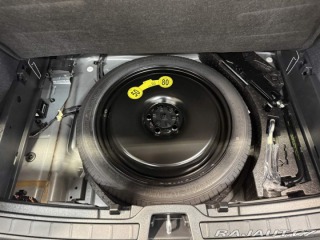 Volvo XC40 B3 2.0L 163 HP AT7 FWD CO 2025