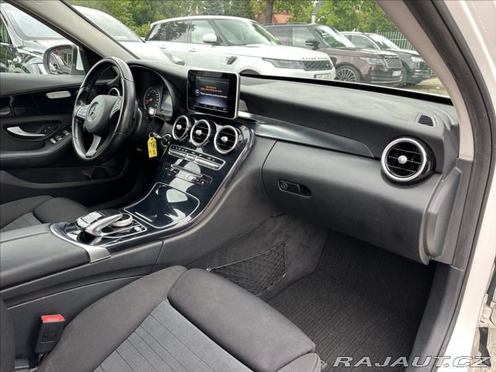 Mercedes-Benz C 180d Combi 2015