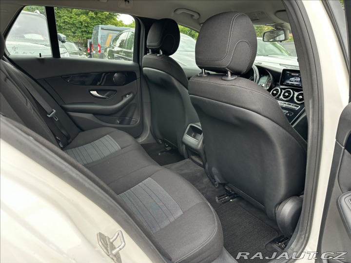 Mercedes-Benz C 180d Combi 2015
