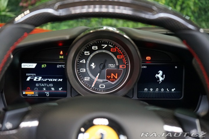 Ferrari F8 SPIDER*LIFT*CARBON*ZÁRUKA 2023