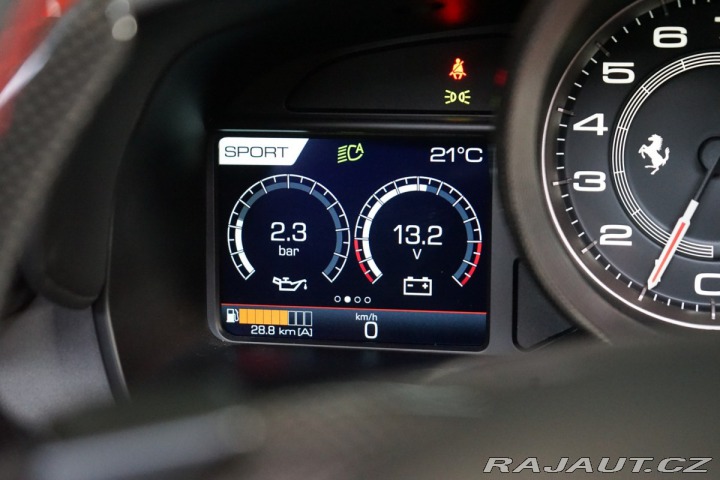 Ferrari F8 SPIDER*LIFT*CARBON*ZÁRUKA 2023