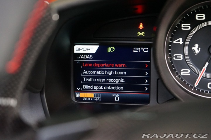 Ferrari F8 SPIDER*LIFT*CARBON*ZÁRUKA 2023