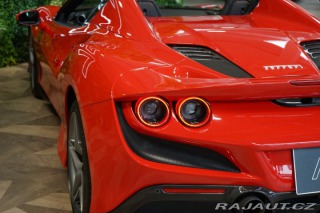 Ferrari F8 SPIDER*LIFT*CARBON*ZÁRUKA 2023