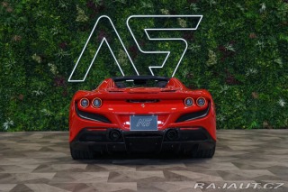 Ferrari F8 SPIDER*LIFT*CARBON*ZÁRUKA 2023
