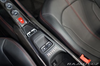 Ferrari F8 SPIDER*LIFT*CARBON*ZÁRUKA 2023