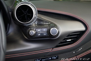Ferrari F8 SPIDER*LIFT*CARBON*ZÁRUKA 2023