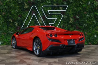 Ferrari F8 SPIDER*LIFT*CARBON*ZÁRUKA 2023