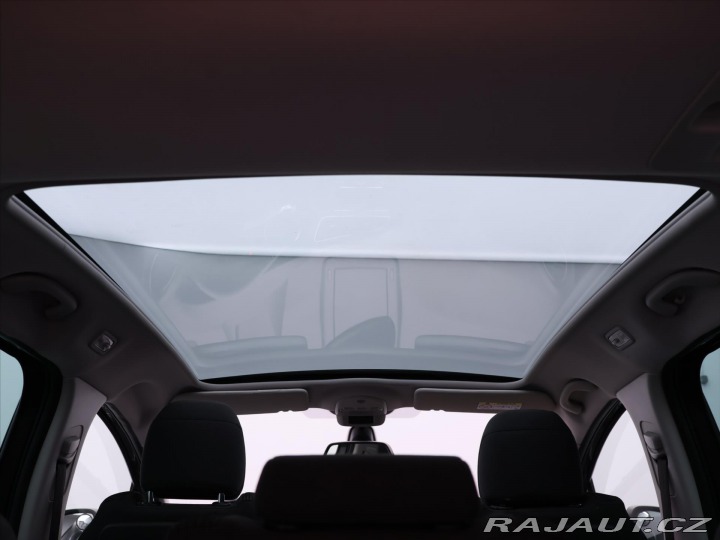 Peugeot 5008 2,0 HDI 110KW Style Panor 2016