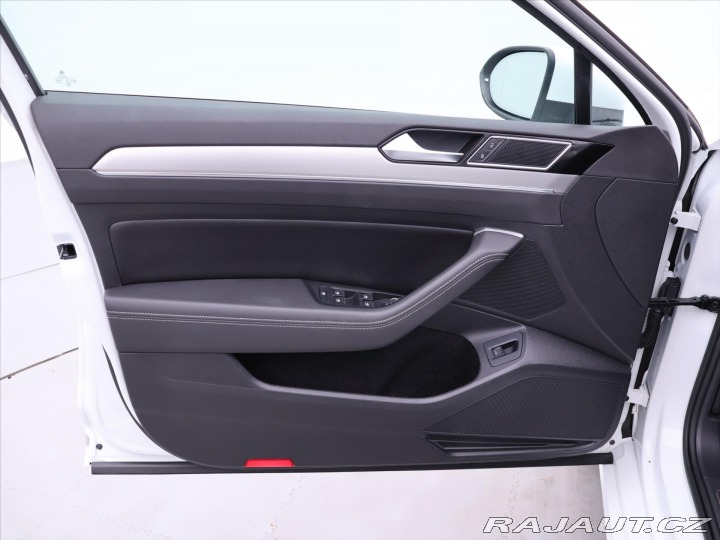 Volkswagen Passat 2,0 TDI 110kW CZ R-Line 2017