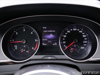 Volkswagen Passat 2,0 TDI 110kW CZ R-Line 2017