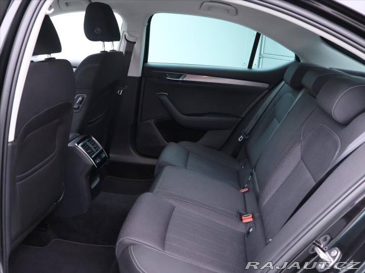 Škoda Superb 2,0 TSI DSG Style DPH 1.M 2022