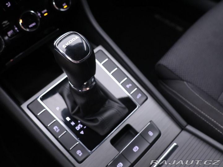 Škoda Superb 2,0 TSI DSG Style DPH 1.M 2022