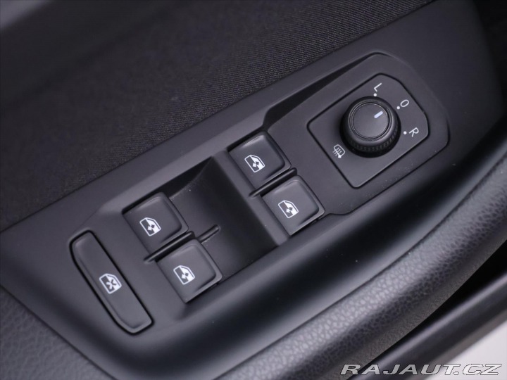 Volkswagen Passat 2,0 TDI DSG Navi Virtual 2022