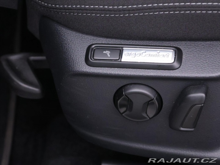 Volkswagen Passat 2,0 TDI DSG Navi Virtual 2022