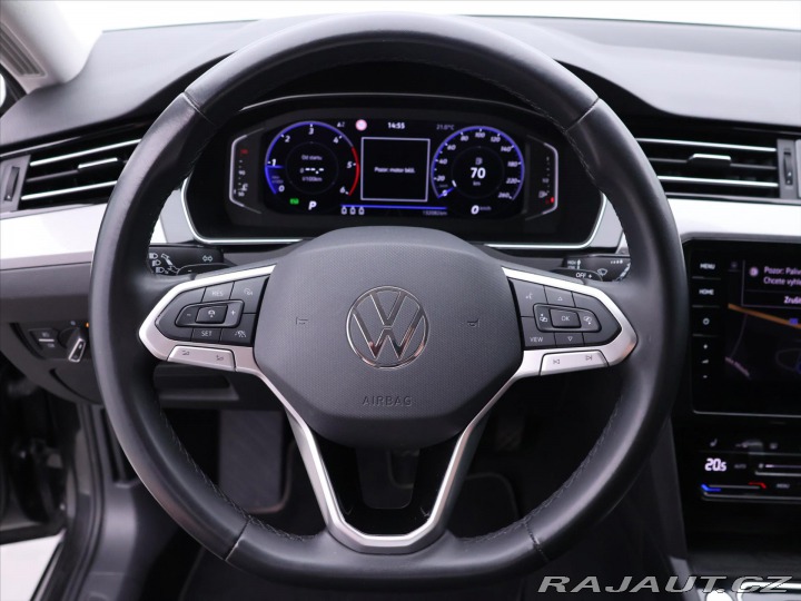 Volkswagen Passat 2,0 TDI DSG Navi Virtual 2022
