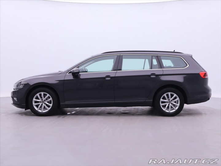 Volkswagen Passat 2,0 TDI DSG Navi Virtual 2022