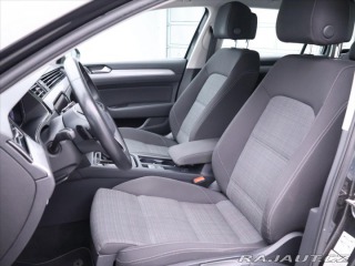 Volkswagen Passat 2,0 TDI DSG Navi Virtual 2022