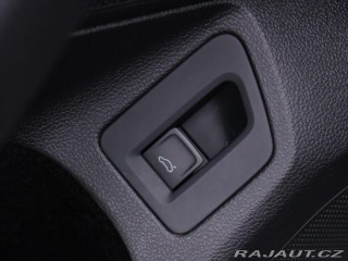 Volkswagen Passat 2,0 TDI DSG Navi Virtual 2022