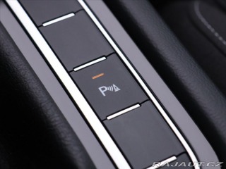 Volkswagen Passat 2,0 TDI DSG Navi Virtual 2022