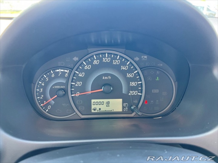 Mitsubishi Space Star 1.2 5MT INFORM+ 2025