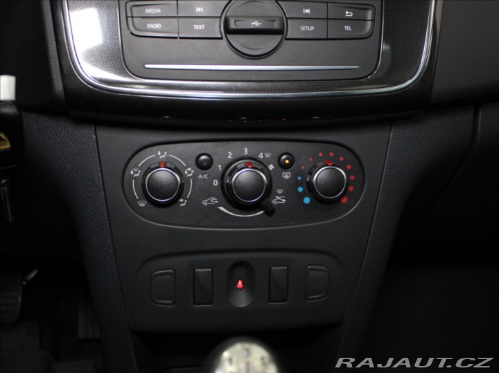 Dacia Logan 1,0 TCE 74kW KLIMA 1 maj. 2020
