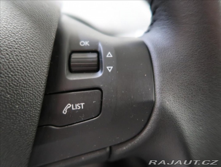 Peugeot 2008 1,2 i PureTech 130 2019