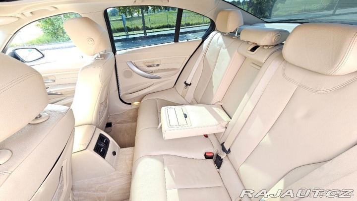 BMW 3 2,0 F30 328i Luxury Lin 2012