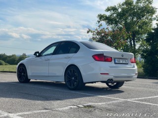 BMW 3 2,0 F30 328i Luxury Lin 2012