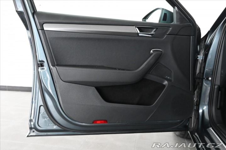 Škoda Superb 2,0 TDI 110kW DSG STYLE Z 2021