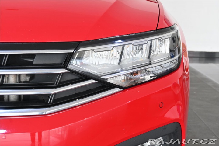 Volkswagen Passat 2,0 TDI 110 kW DSG BUSINE 2021