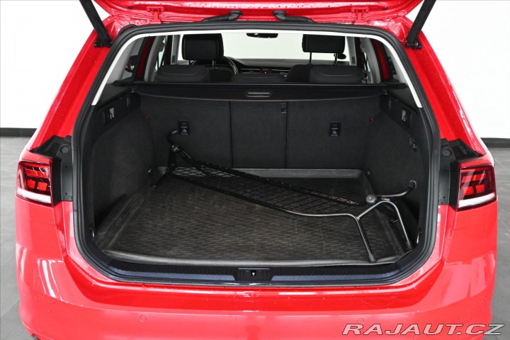 Volkswagen Passat 2,0 TDI 110 kW DSG BUSINE 2021
