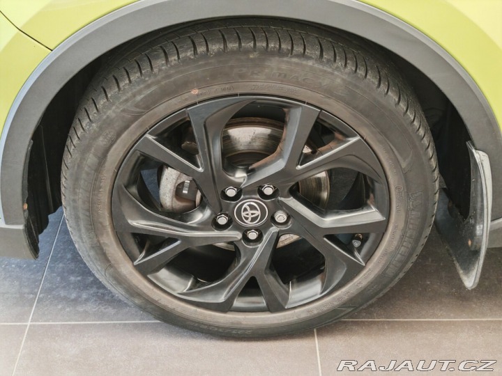 Toyota C-HR 1.8 Hybrid 4x2 Lime Editi 2019
