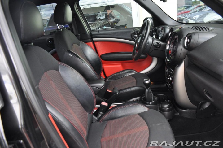 Mini Countryman COOPER 1,6D ALL4 2015
