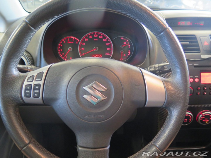 Suzuki SX4 1.6VVT,navi,klima,výhřev, 2009