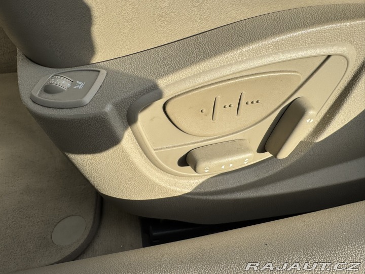 Renault Laguna 2,0 DCI 127 KW INITIALE 2009