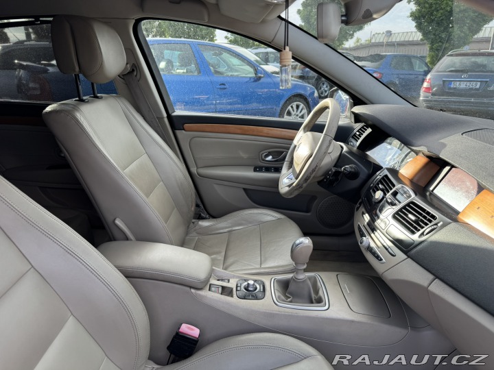 Renault Laguna 2,0 DCI 127 KW INITIALE 2009