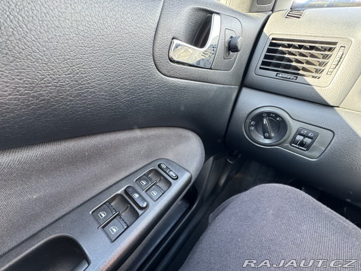 Škoda Octavia 1,9 TDI 81 KW BRZDY STK 2003