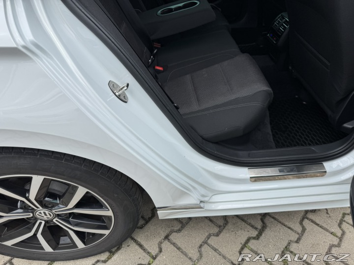Volkswagen Passat 2,0 TDI 110KW BEZ AD BLUE 2017