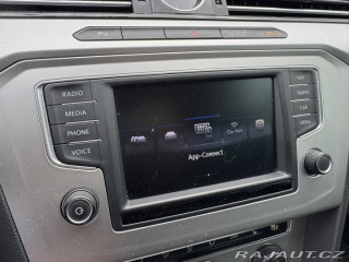 Volkswagen Passat 2,0 TDI 110KW BEZ AD BLUE 2017