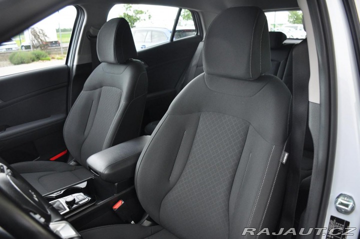 Kia Sportage 1.6 T-GDI DCT 7 REZERVACE 2023