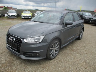 Audi A1 1,4 TDi 66kw S-Line Sport