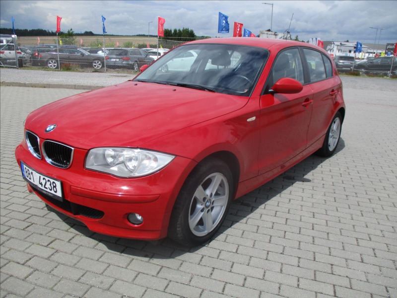 BMW 1 1,6 i 85kw CZauto