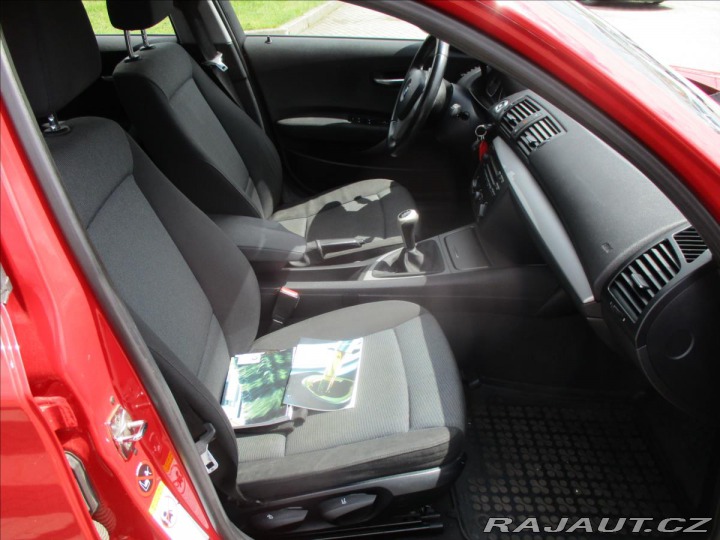 BMW 1 1,6 i 85kw CZauto 2006