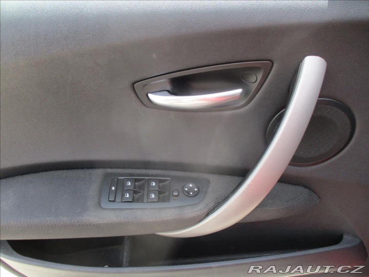 BMW 1 1,6 i 85kw CZauto 2006
