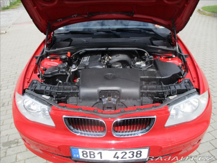 BMW 1 1,6 i 85kw CZauto 2006