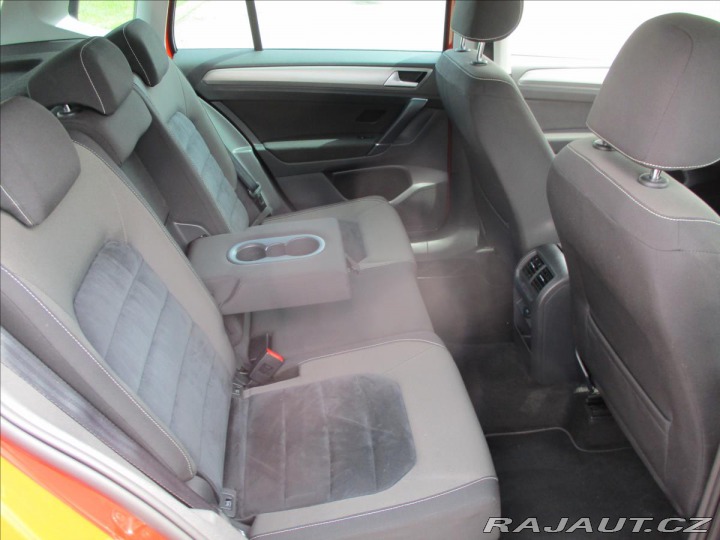Volkswagen Golf Sportsvan 1,6 TDi 81kw Elegance TOP 2014