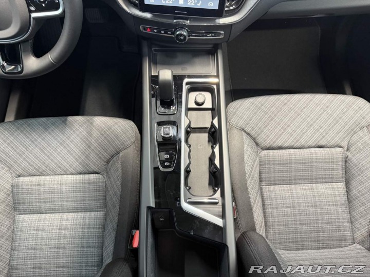 Volvo XC60 B5 2.0L 250+14 HPAT8 AWD 2026